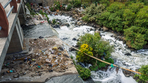 Amsterdam has a bubble barrier to catch canal plastic